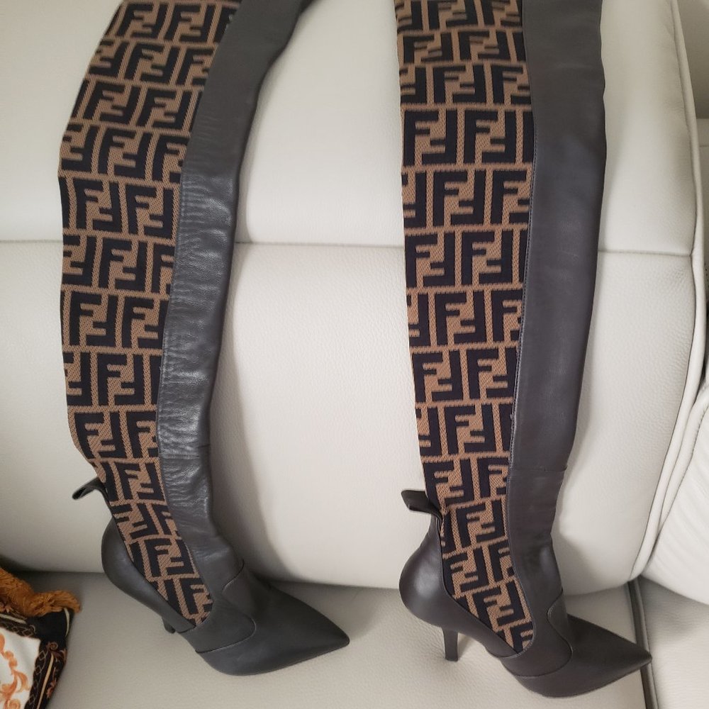 Fendi over the knee boots bran new, never worn.